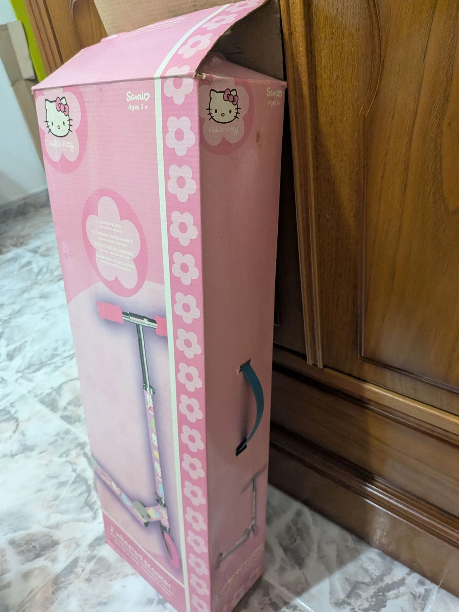 Hello Kitty Scooter – photo 4